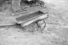 Two-wheeled wagon