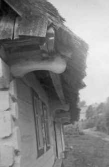 roof setting on a log construction