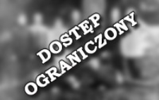 [The group of people posing in a park] [An iconographic document]