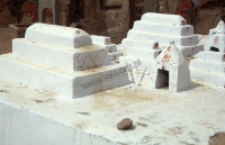 Tomb of the ascetic Kapadia (Iconographic document)