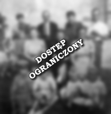 [A multigenerational family in front of a building] [An iconographic document]