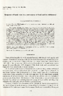 Response of bank voles to a new source of food and its withdrawal