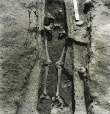 Grave 4-88, burial cut, inhumation - skeleton with birth defect