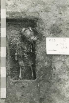 Grób 1-85, wkop grobowy ze szkieletem dziecka