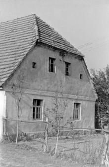 Half-hipped roof