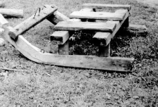 Two-piece sleigh