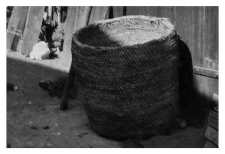 A straw container for grain