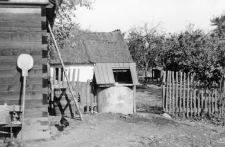 A bread oven shovel