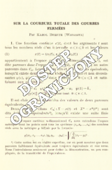Sur la courbure totale des courbes ferm&eacute;es