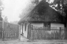 Dach czterookapowy