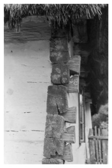 Fragment of a log construction, quoins