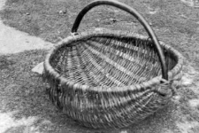 basket with a handle