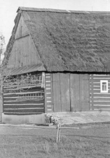 gable wall of a residential building with a Dutch roof