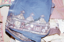 Fragment of a geometric pattern on the skirt (Iconographic document)