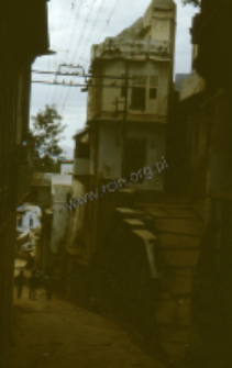 Ulica w miasteczku Nathdvara (Dokument ikonograficzny)