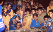 Woman and children of the tribe Mallika Jat, Sindh (Iconographic document)