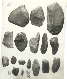 Rysunki i foto z różnych stanowisk Rosji i Syberii z kolekcji muzealnych