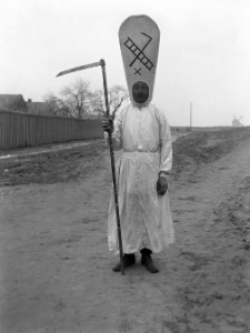Wołyń (Gr&oacute;dek?) : zwyczaje świąteczne w okresie Bożego Narodzenia : przebierańcy