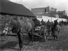Izbica (Podole) : rynek - dzień targowy