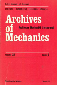 Stationary heat exchange in a system of two spheres in uniform rectilinear motion through a free-molecule medium